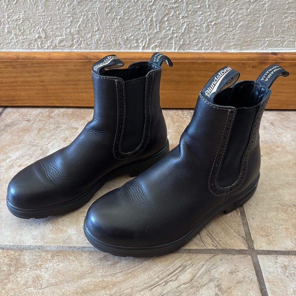 Blundstone Black Leather Chelsea Boots 1448 Voltan Black
